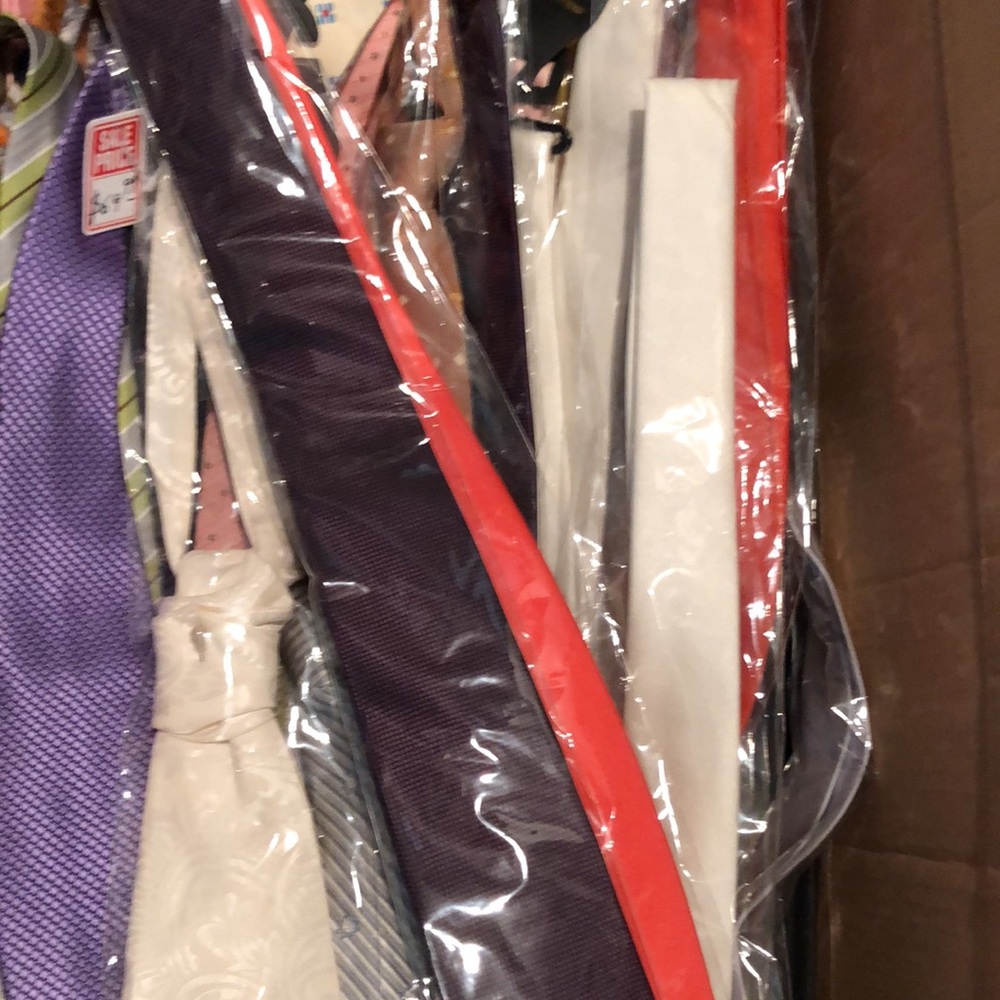 Men’s ties - Picture 2 of 5